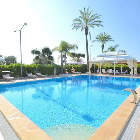 Cavaliere Villa *