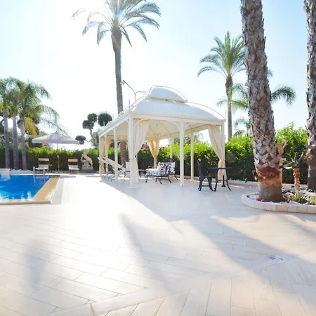 Cavaliere Villa San Vito dei Normanni