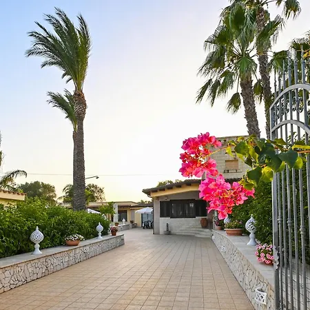Cavaliere Villa San Vito dei Normanni
